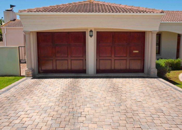garage-door-residential-service-los-angeles